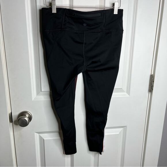 Athleta Velocity Burgundy Colorblock Capri Leggings Size Small - Picture 6 of 7